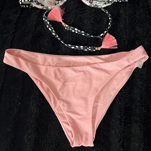 Coral Victoria’s Secret New Set Push-up Bikini - Picture 4 of 11